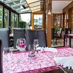 Hotel Mutter-bahr 3*