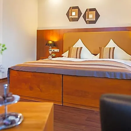 Mutter-bahr Hotel