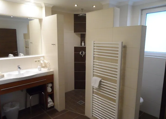 Hotel Mutter-bahr 3*